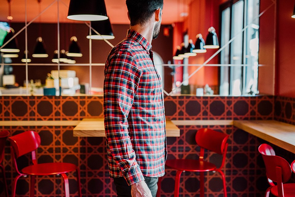 Chemise-Hast-Tartan-Portee-Profil[1]